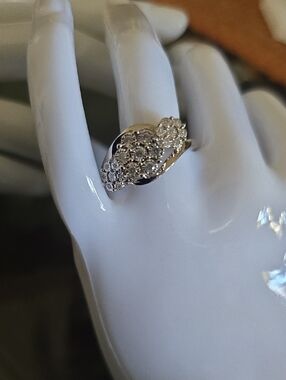 DIAMOND BLOSSOM BRAND WOMEN'S STERLING SILVER 1/4 CTTW DIAMOND RING SIZE 7